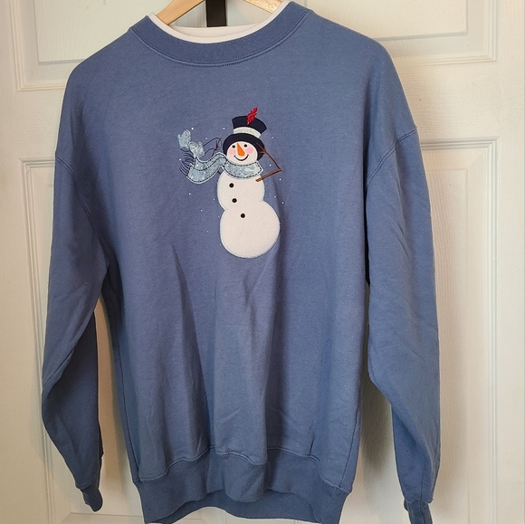 (1041) MC Sportswear, Woman's Novelty Long Sleeve  Winter Theme Sweat Shirt - Picture 1 of 6